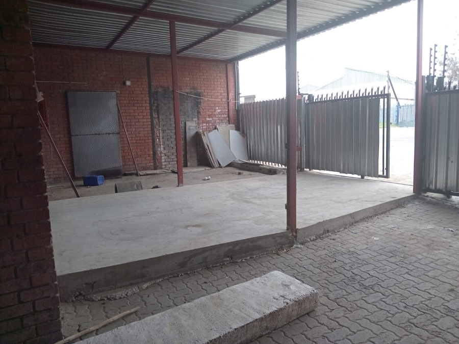To Let Commercial Property for Rent in Hamilton Free State